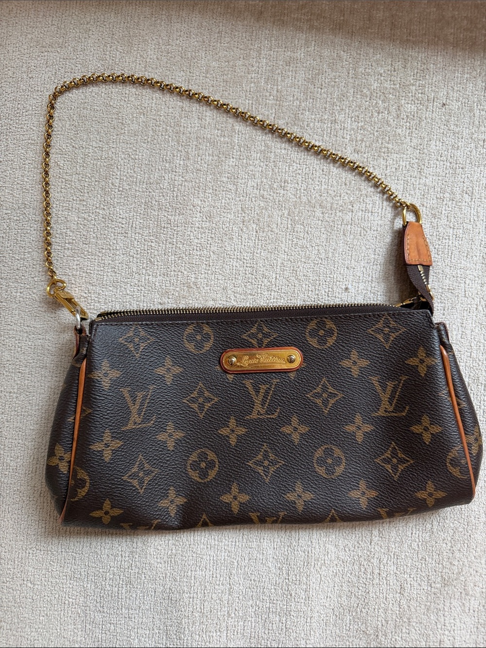 Louis Vuitton Pochette Eva chain shoulder bag